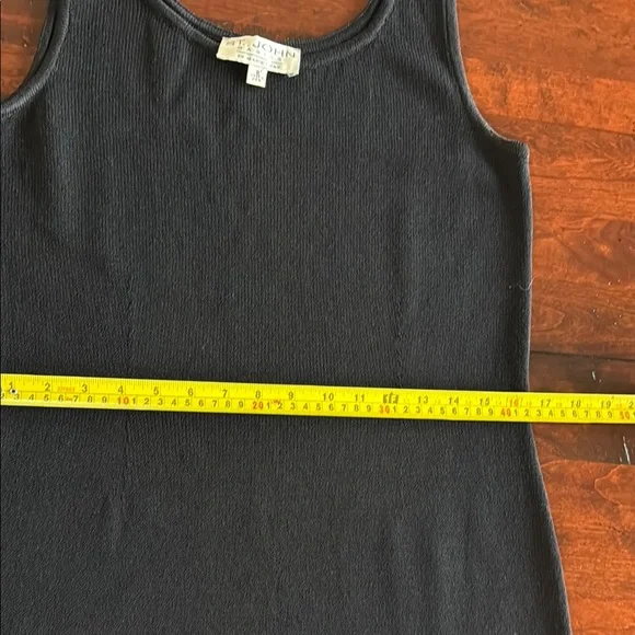 St John knit, excellent condition, great capsule wardrobe piece. - Picture 3 of 9